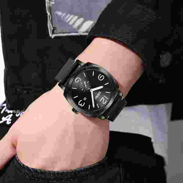 SKMEI 9305 Luxury Quartz Men Wristwatch Fashion Waterproof - Image 3