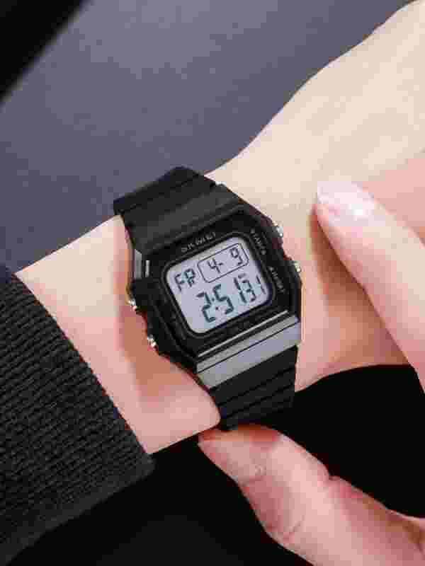 SKMEI 1683 Waterproof Mens Watch - Image 3