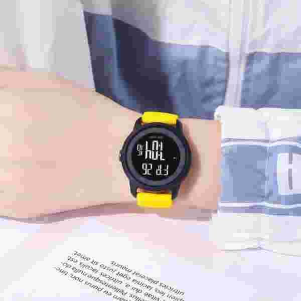 Skmei 2218 Multifunctional Digital Sports Watch for Men and Women (50M Waterproof) - Image 4