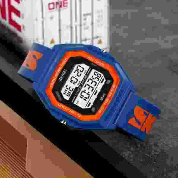 Skmei 2282 Multifunctional Digital Sports Watch with Dual Time and Countdown Timer (50M Waterproof) - Image 4