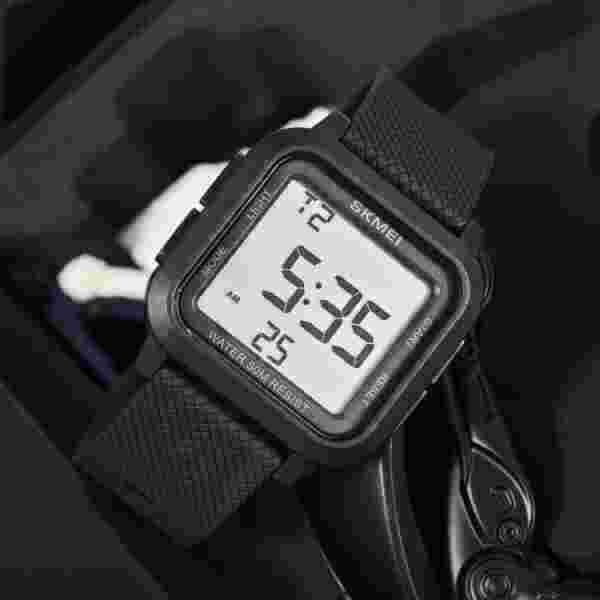 Skmei 1894 Multifunctional Digital Sports Watch with Dual Time and Countdown (50M Waterproof) - Image 5