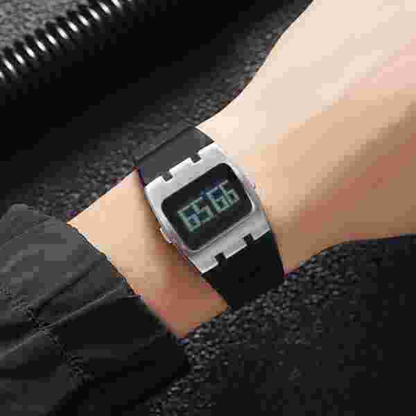 Skmei 2415 Multifunctional Digital Metal Fashion Watch with EL Light (30M Waterproof) - Image 3