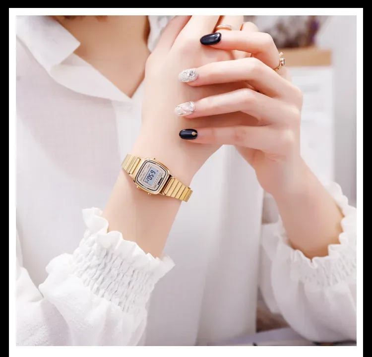 SKMEI Women Sports Watch Top Brands Luxury Waterproof Ladies Watches Small Dial Digital Wristwatch and Bracelet Relogio Feminino