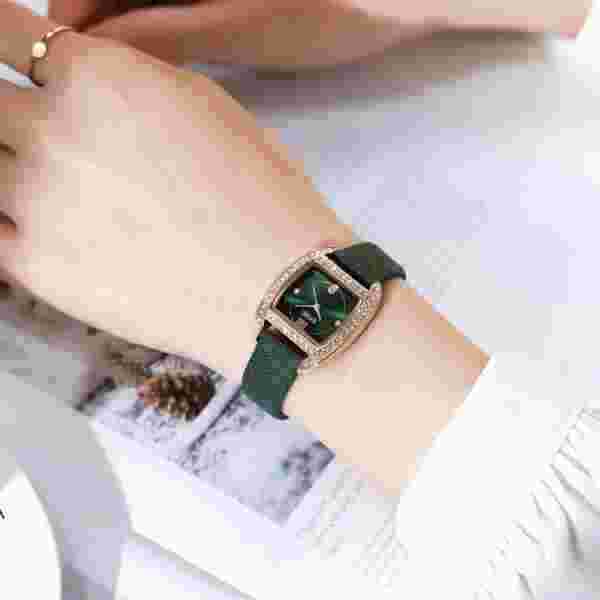 SKMEI 1770 Fashion Quartz Watch for Men and Women - 30M Water Resistant - Image 3