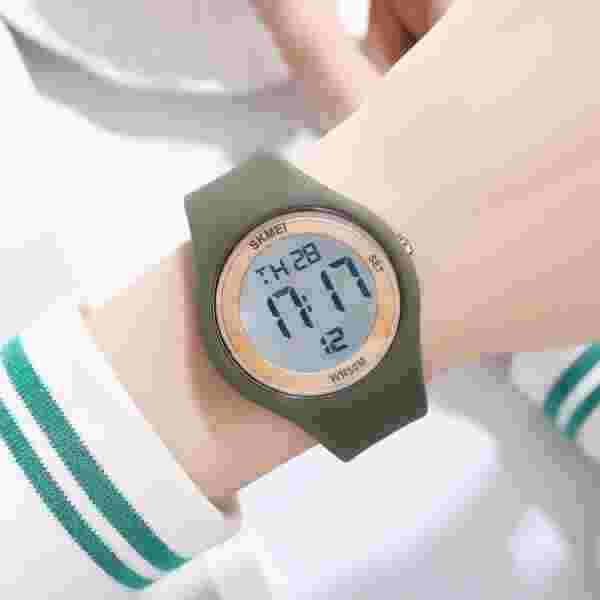 SKMEI 2317 Digital Sports Watch for Men and Women - 50M Waterproof, Multiple Colors - Image 3