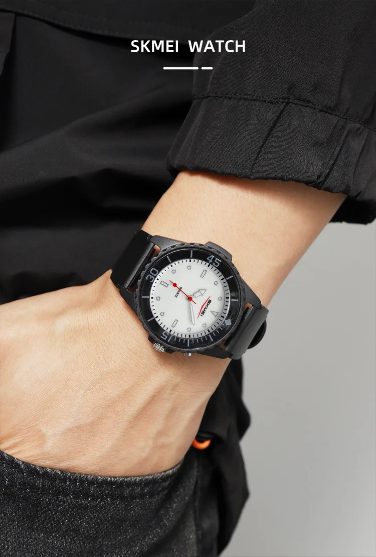 SKMEI Fashion Outdoor Quartz Wristwatches For Men Women Students Teen Sports 5Bar Waterproof Watches Creative Back Light Watch