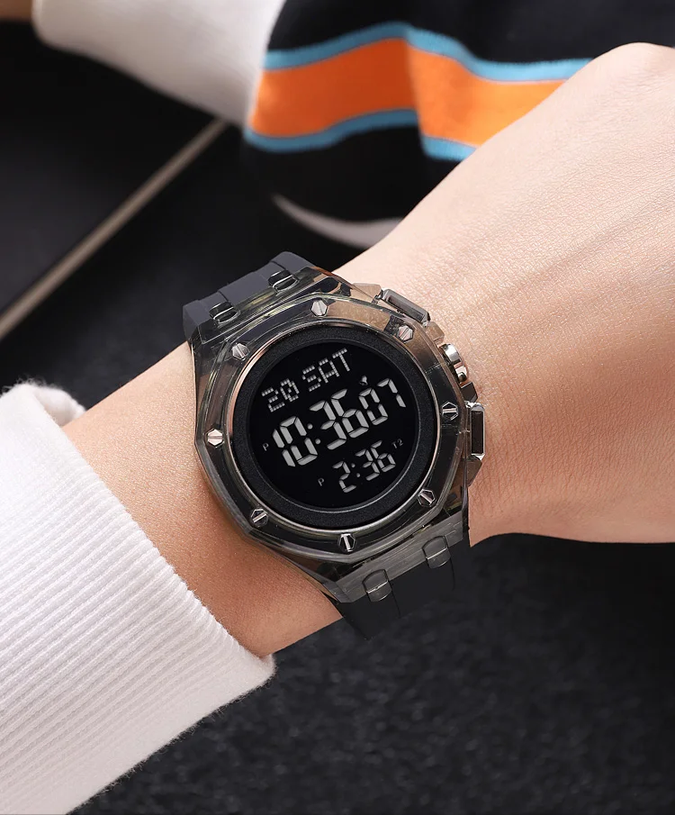 SKMEI Daylight Saving Time Sports Digital Watch For Men Women Casual 4 Alarm Electronics Waterproof Wristwatch Relogio Masculino