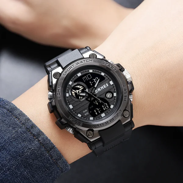 Skmei 2031 Multifunction Digital Sports Watch with Chronograph and Backlight (50M Waterproof) - Image 4