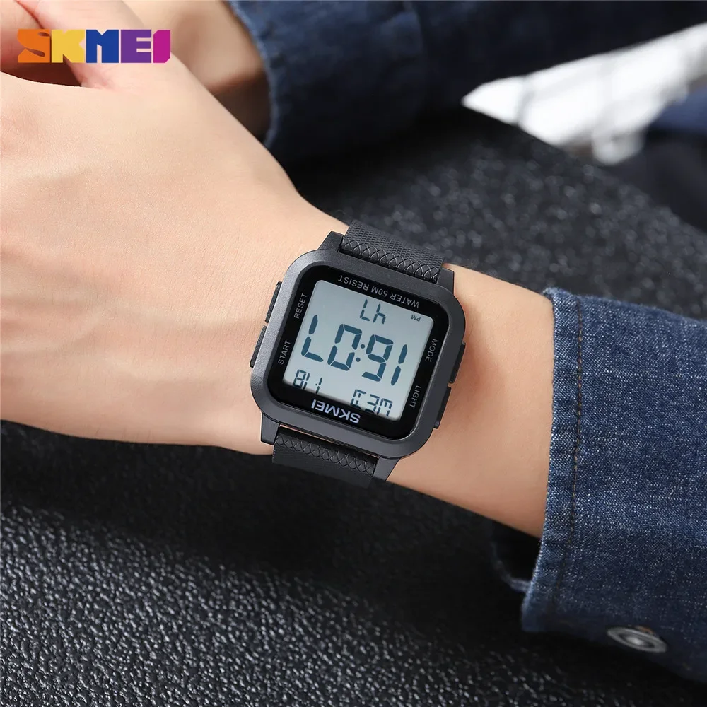 Skmei 1858 Military Digital Sports Watch with Dual Time and LED Backlight (50M Waterproof) Skmei 1858 Military Digital Sports Watch with Dual Time and LED Backlight (50M Waterproof) - Image 4